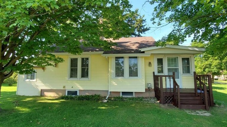 301 N Brooks St, Owosso, MI 48867