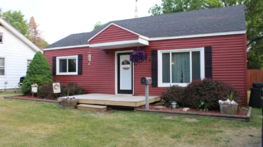 315 Pine St Clio, MI 48420