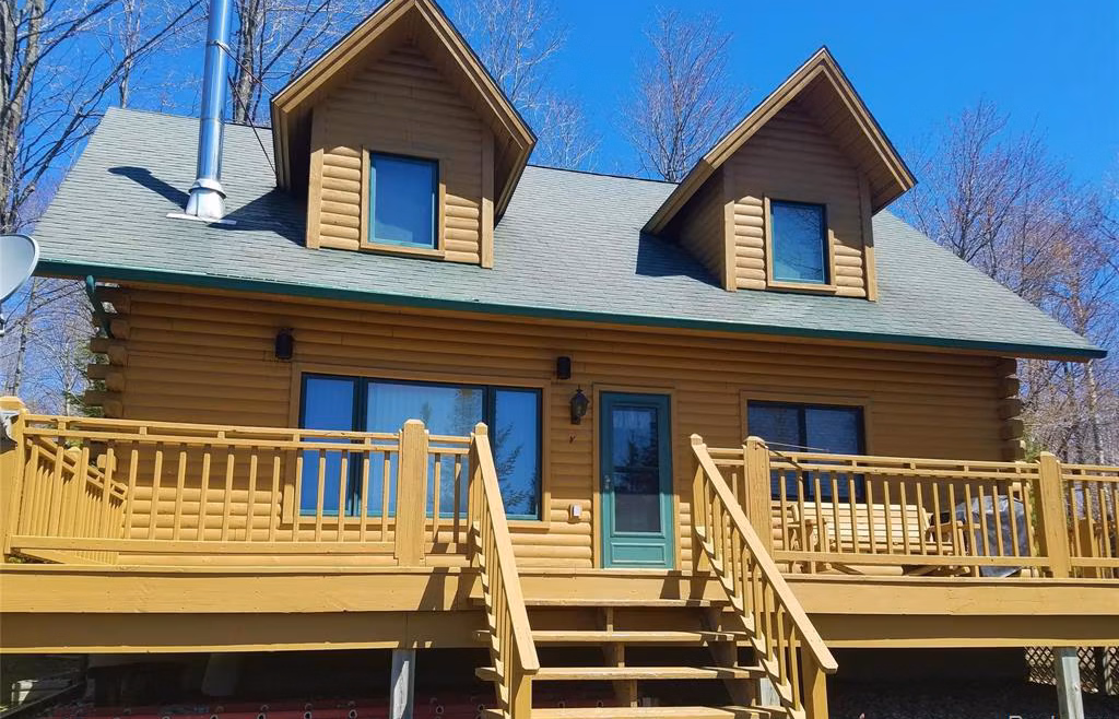 11581 Maple Dr Millersburg, MI 49759