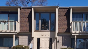 7050 Villa Dr Waterford, MI 48327